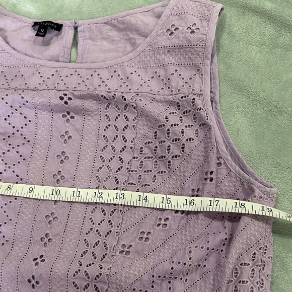Talbots Lavender Eyelet Sleeveless Blouse 100% cotton size 12 light lilac - Picture 9 of 9